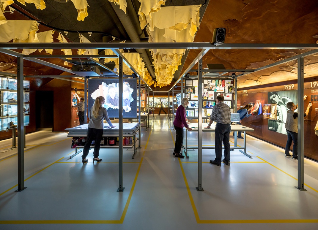 國(guó)外展廳設(shè)計(jì)效果圖